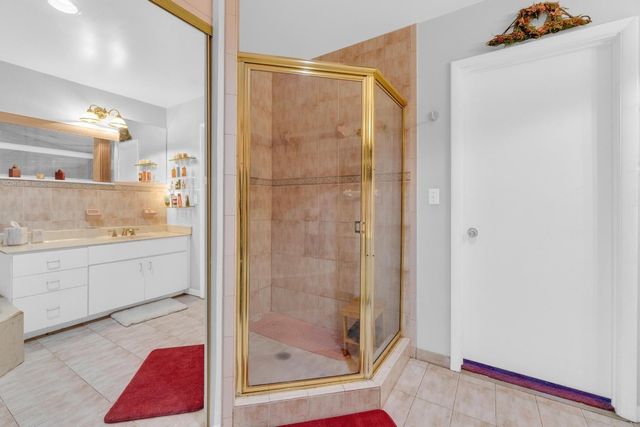 18201 SW 87th Avenue, Palmetto Bay, FL 33157