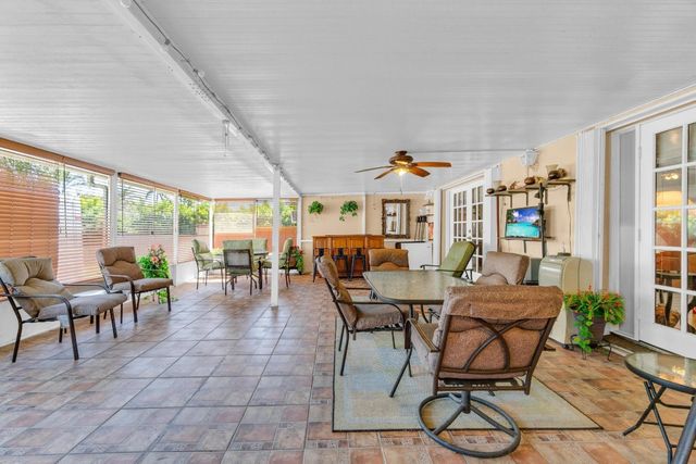 18201 SW 87th Avenue, Palmetto Bay, FL 33157