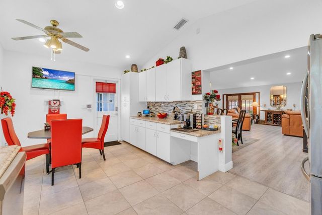 18201 SW 87th Avenue, Palmetto Bay, FL 33157