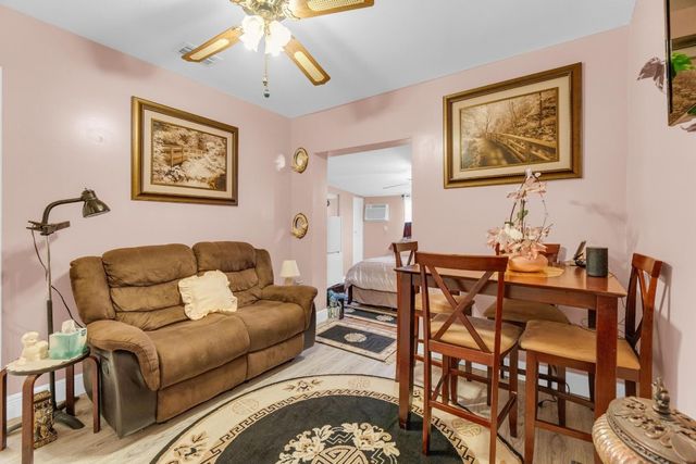 18201 SW 87th Avenue, Palmetto Bay, FL 33157