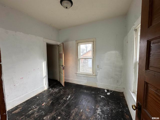 1504 CAROLINA Avenue, Springfield, IL 62702