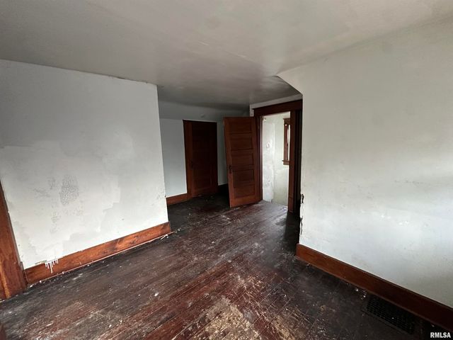 1504 CAROLINA Avenue, Springfield, IL 62702