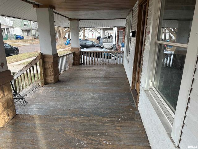 1504 CAROLINA Avenue, Springfield, IL 62702