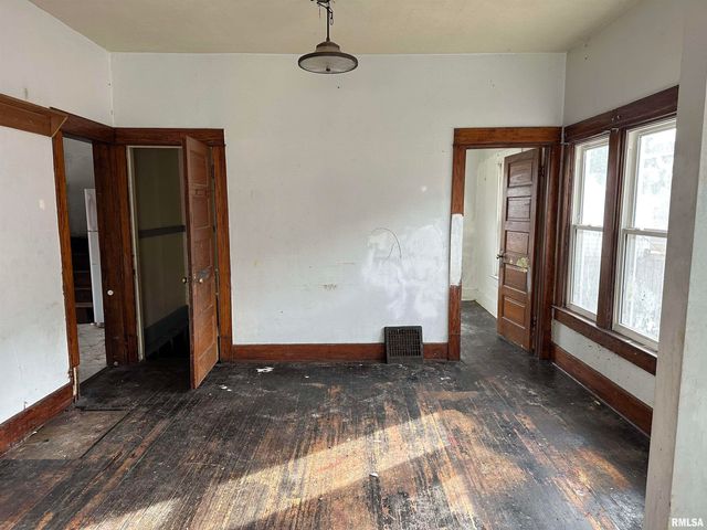 1504 CAROLINA Avenue, Springfield, IL 62702