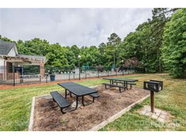 4215 Suttle Place, Matthews, NC 28104