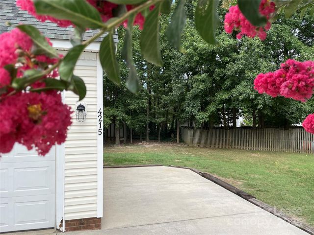 4215 Suttle Place, Matthews, NC 28104