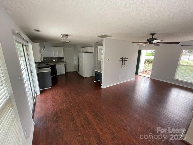 4215 Suttle Place, Matthews, NC 28104