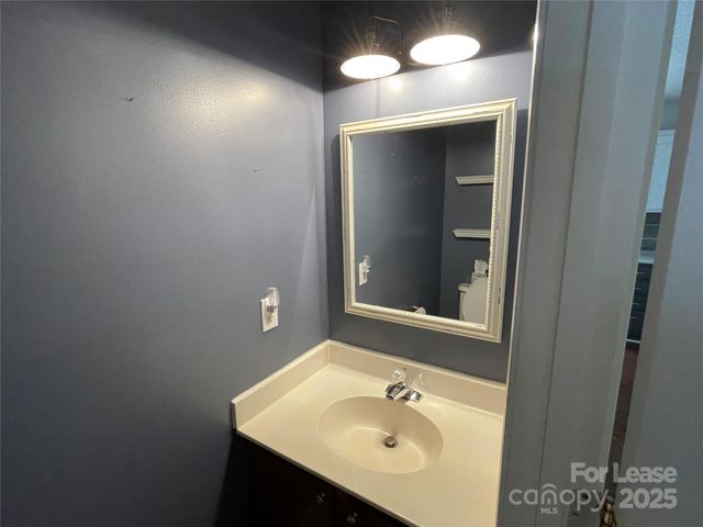 4215 Suttle Place, Matthews, NC 28104