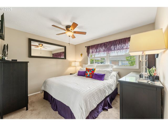 2209 Ne 108TH Ave, Portland, OR 97220