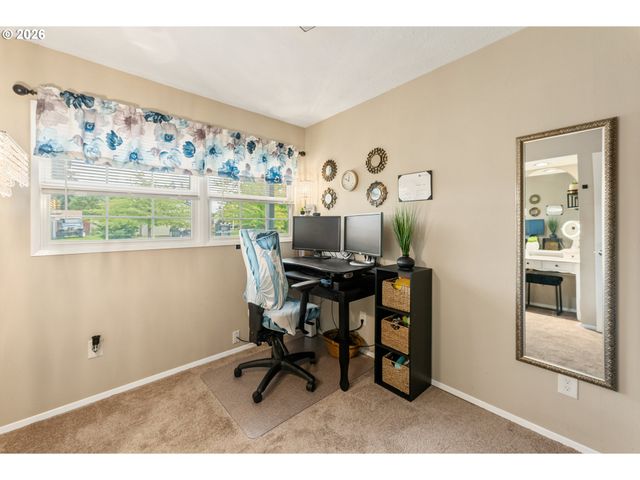 2209 Ne 108TH Ave, Portland, OR 97220