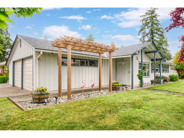 2209 Ne 108TH Ave, Portland, OR 97220