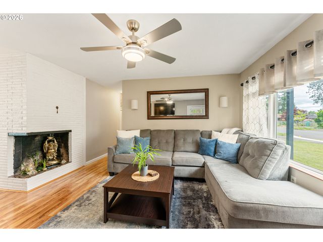 2209 Ne 108TH Ave, Portland, OR 97220