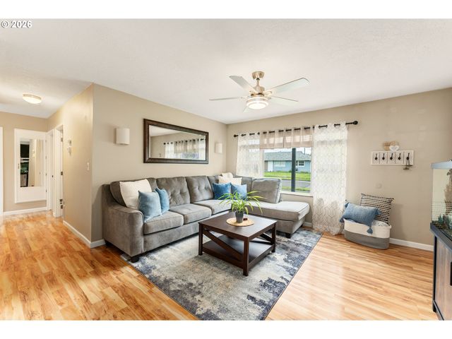 2209 Ne 108TH Ave, Portland, OR 97220