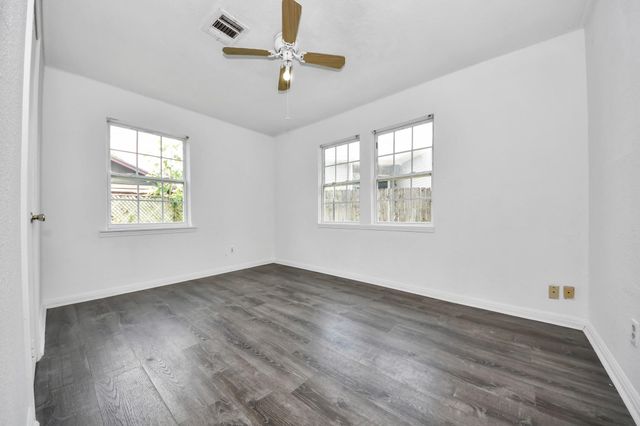 12474 Birdie Lane, Houston, TX 77015