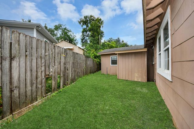 12474 Birdie Lane, Houston, TX 77015