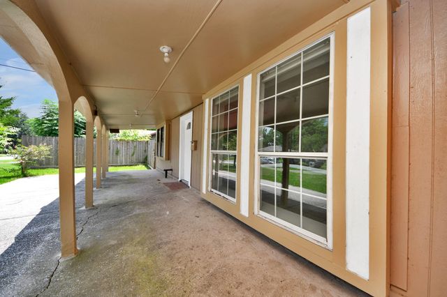 12474 Birdie Lane, Houston, TX 77015