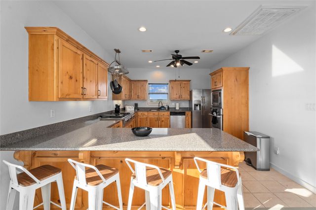 2416 Highway 87, Gilchrist, TX 77617