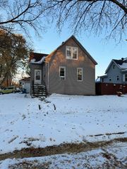 806 S Elm Avenue, Kankakee, IL 60901