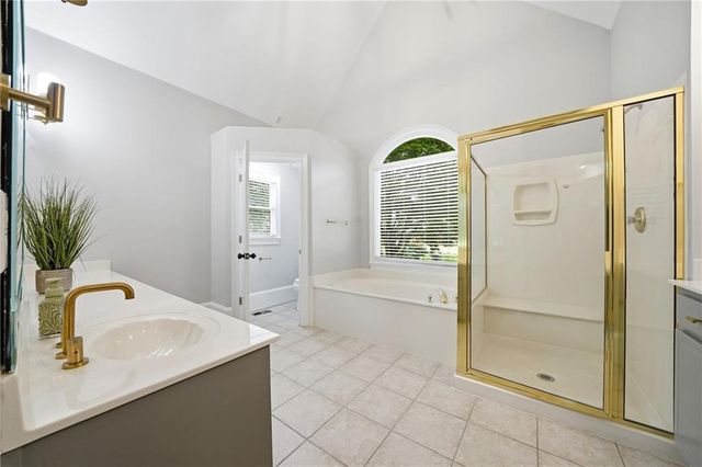 1085 Waterbury Close, Powder Springs, GA 30127