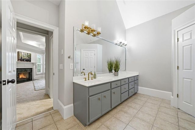 1085 Waterbury Close, Powder Springs, GA 30127