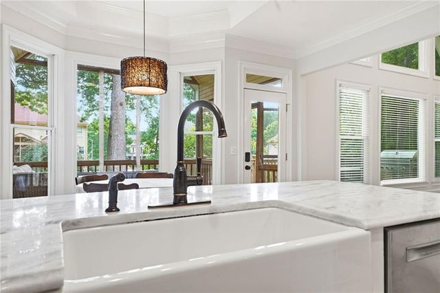 1085 Waterbury Close, Powder Springs, GA 30127