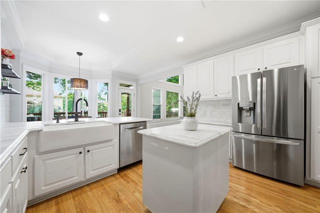1085 Waterbury Close, Powder Springs, GA 30127