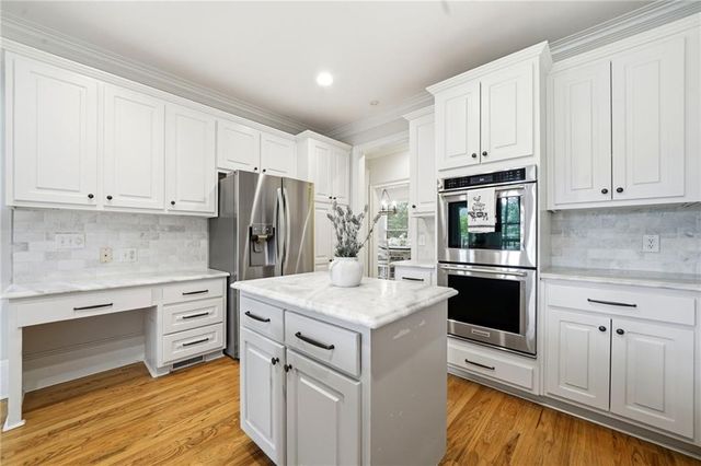 1085 Waterbury Close, Powder Springs, GA 30127