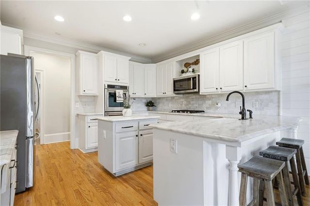 1085 Waterbury Close, Powder Springs, GA 30127