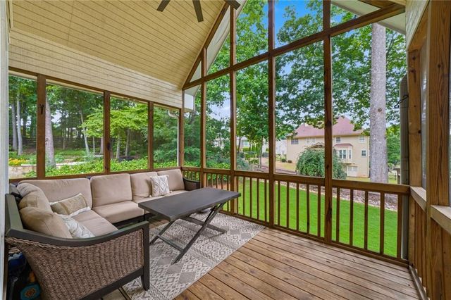 1085 Waterbury Close, Powder Springs, GA 30127