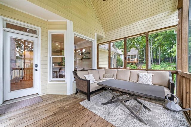 1085 Waterbury Close, Powder Springs, GA 30127