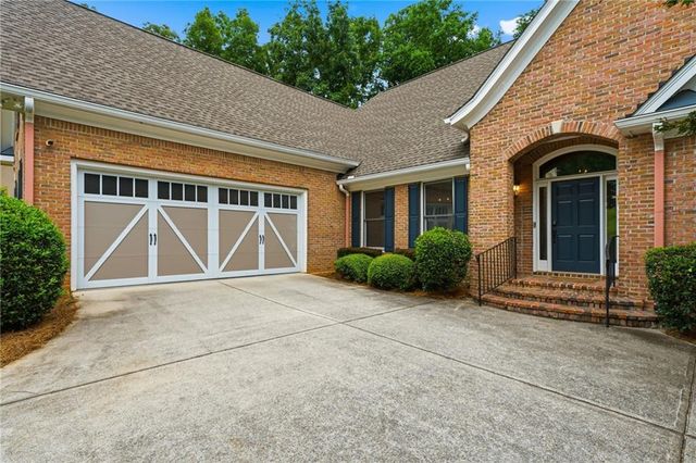 1085 Waterbury Close, Powder Springs, GA 30127