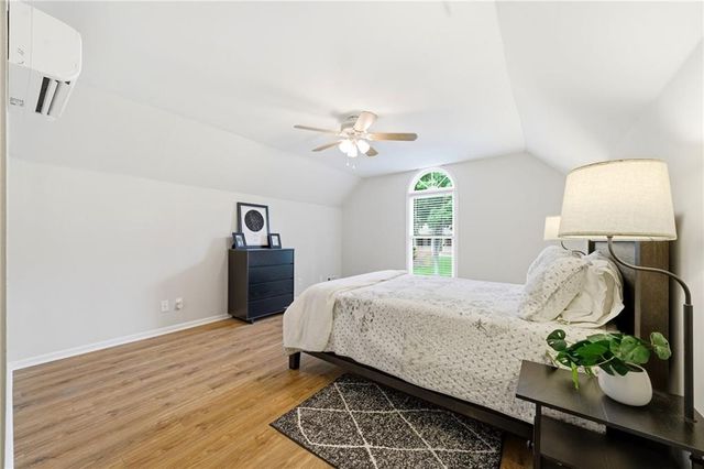 1085 Waterbury Close, Powder Springs, GA 30127