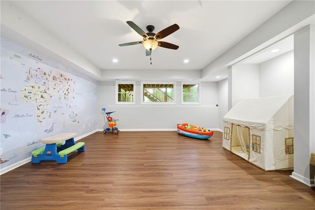 1085 Waterbury Close, Powder Springs, GA 30127
