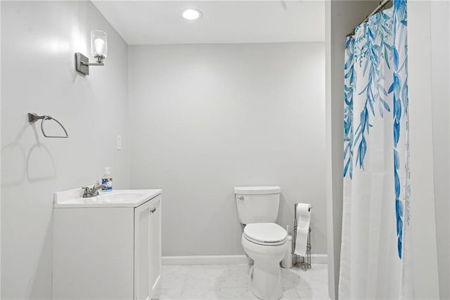 1085 Waterbury Close, Powder Springs, GA 30127