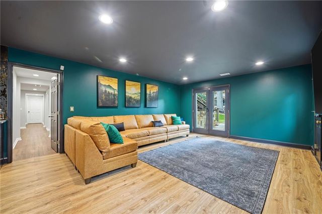 1085 Waterbury Close, Powder Springs, GA 30127