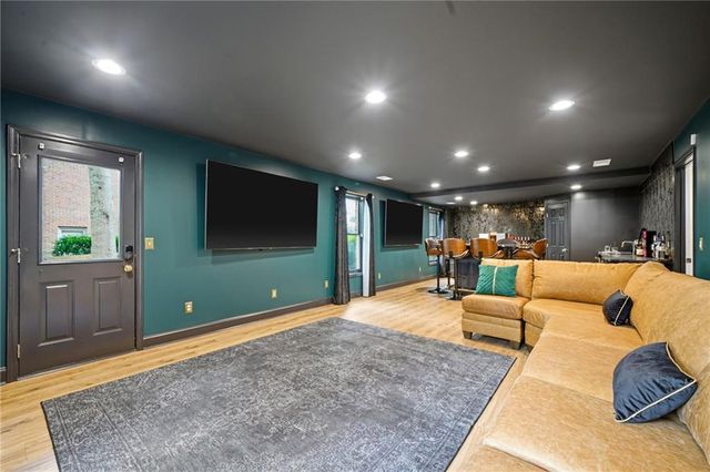 1085 Waterbury Close, Powder Springs, GA 30127