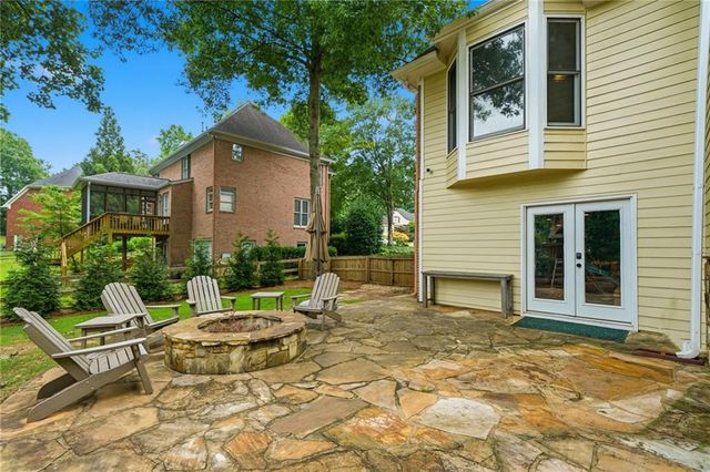 1085 Waterbury Close, Powder Springs, GA 30127