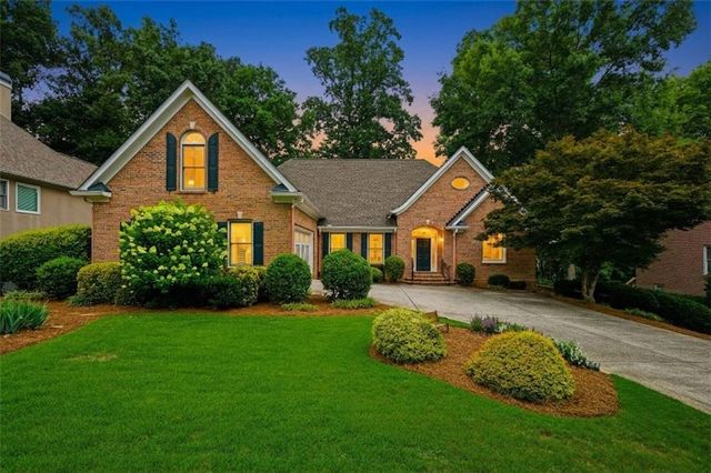 1085 Waterbury Close, Powder Springs, GA 30127
