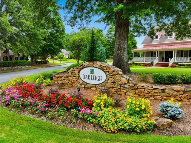 1085 Waterbury Close, Powder Springs, GA 30127