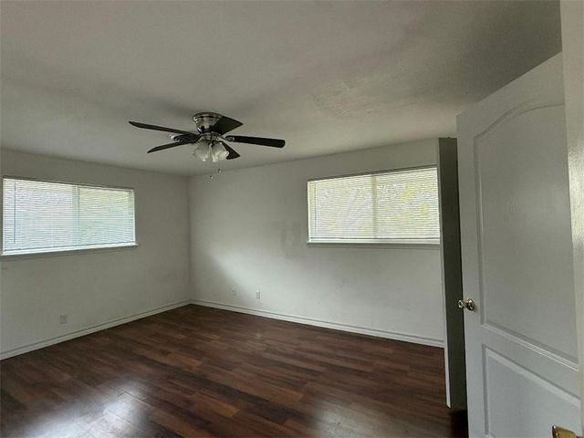 108 Park Pl, Portland, TX 78374