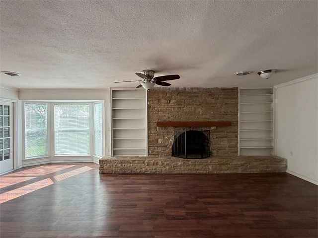 108 Park Pl, Portland, TX 78374