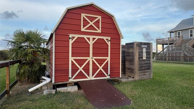 1056 Melody Lane, Crystal Beach, TX 77650