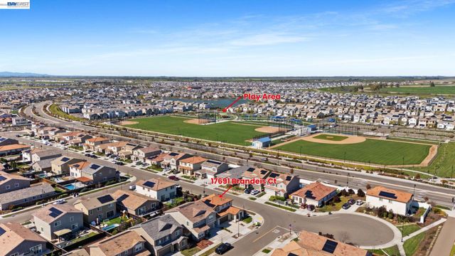 17691 Brandeis Ct, Lathrop, CA 95330