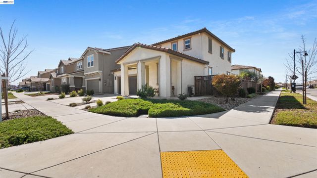 17691 Brandeis Ct, Lathrop, CA 95330