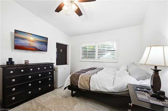 2041 Pine Isle LN 2041, Naples, FL 34112