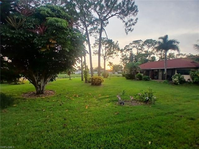 2041 Pine Isle LN 2041, Naples, FL 34112