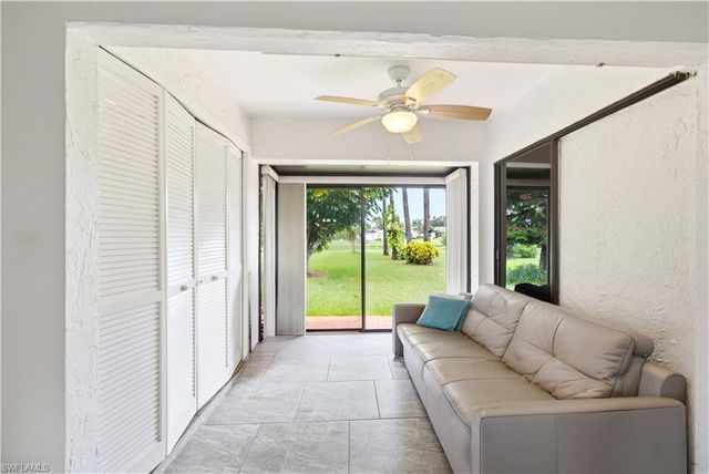 2041 Pine Isle LN 2041, Naples, FL 34112