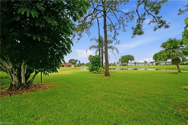 2041 Pine Isle LN 2041, Naples, FL 34112