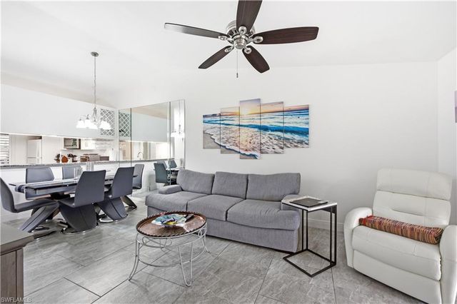 2041 Pine Isle LN 2041, Naples, FL 34112