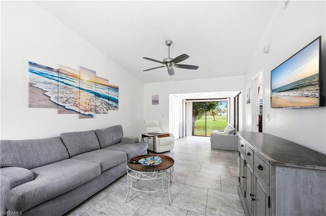 2041 Pine Isle LN 2041, Naples, FL 34112